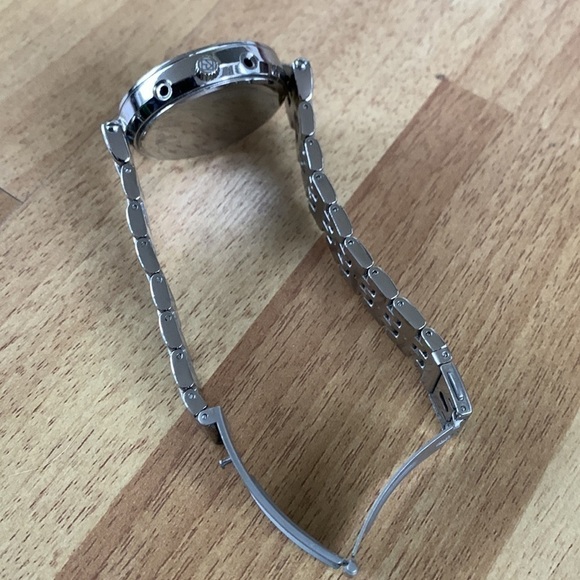 Silver Fashion Watch - Picture 4 of 6